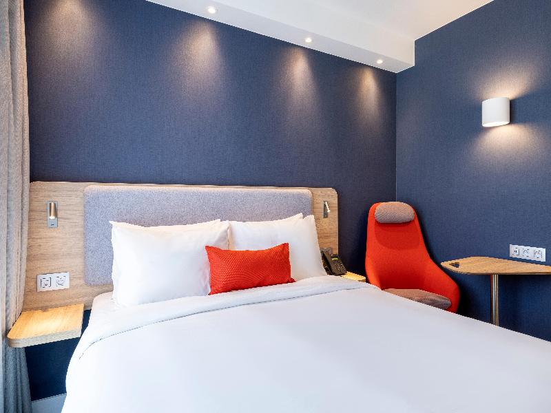 Holiday Inn Express Antwerp City Centre image