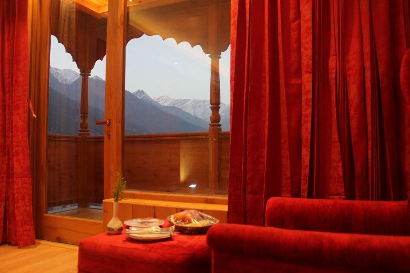 Tiaraa Hotels & Resorts - Manali image