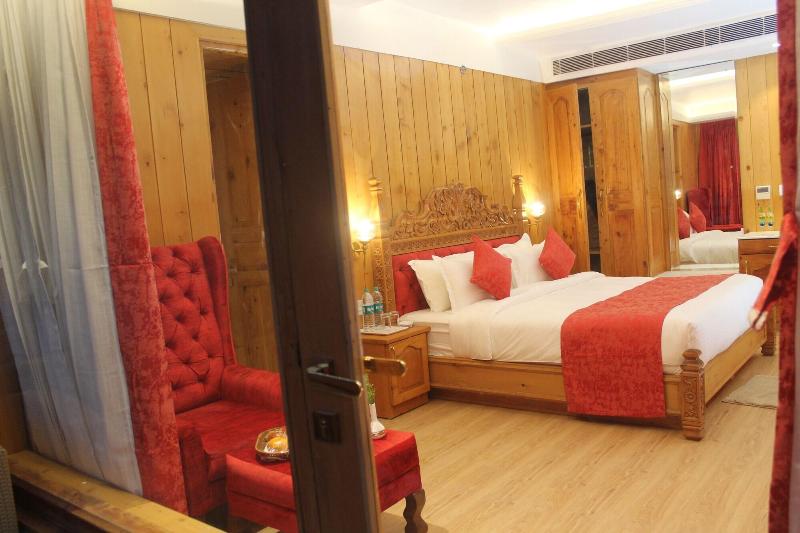 Tiaraa Hotels & Resorts - Manali image
