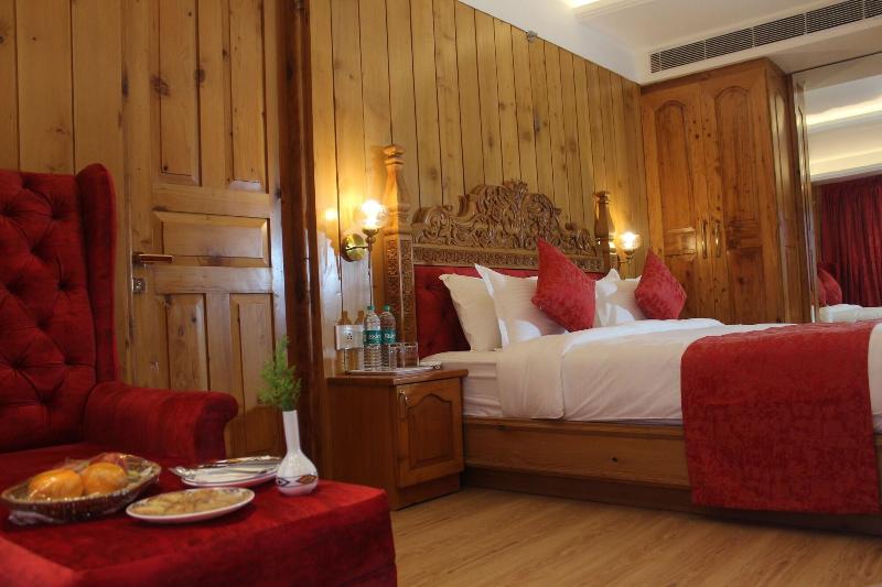Tiaraa Hotels & Resorts - Manali image