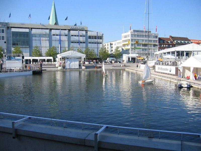 Hotel Am Schwedenkai Kiel — exterior view