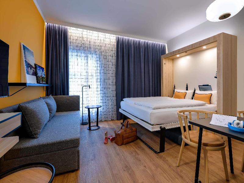 Hotel Am Schwedenkai Kiel image