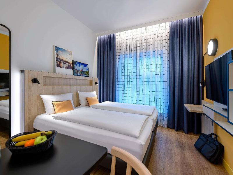 Hotel Am Schwedenkai Kiel image