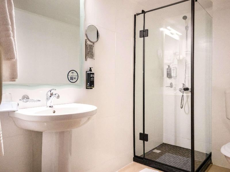 Ibis Styles Pitesti Arges image