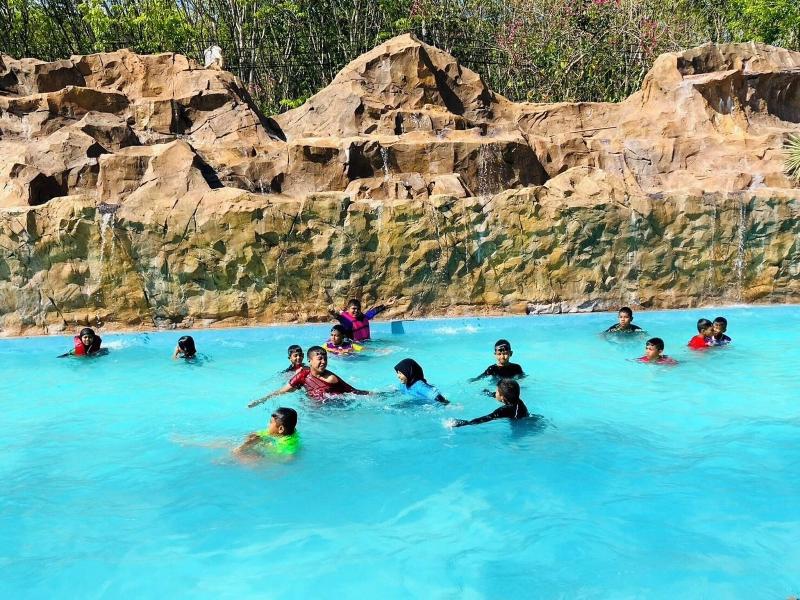 Trang Villa Hotel And Water Park
