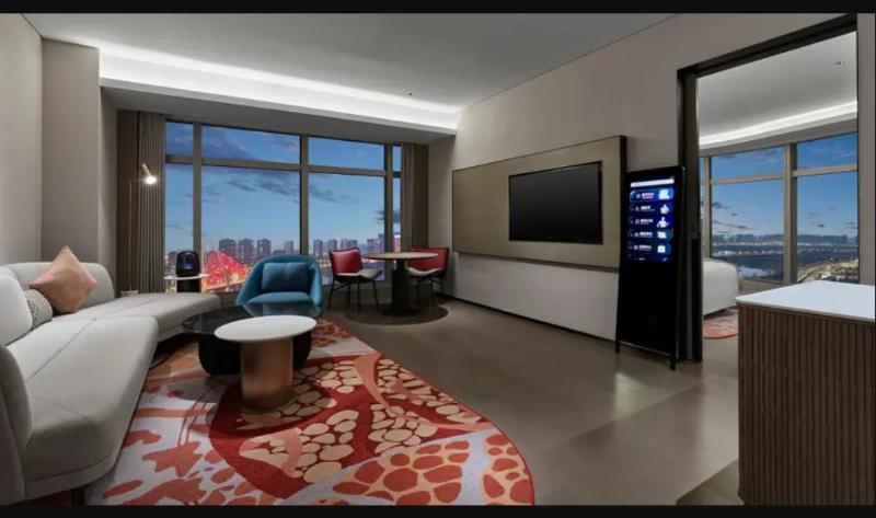SUITE KING SIZE BED