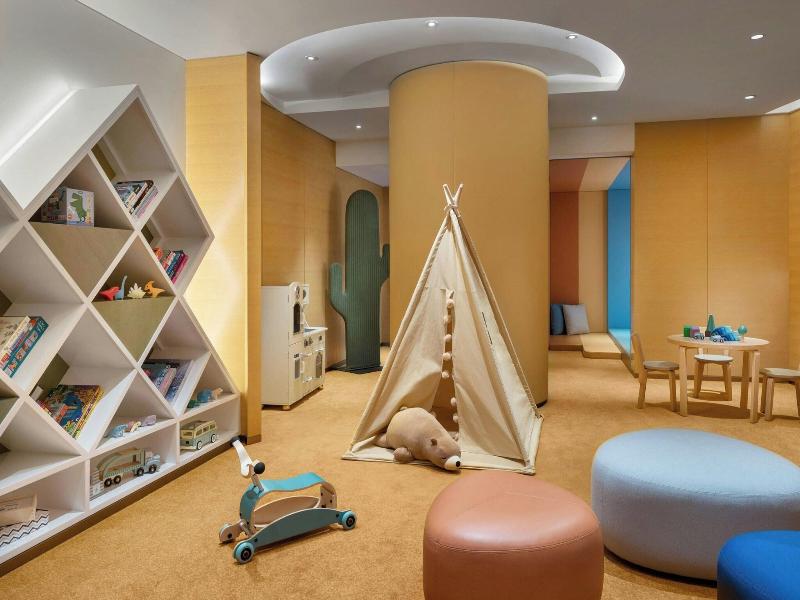 Sheraton Hong Kong Tung Chung Hotel image