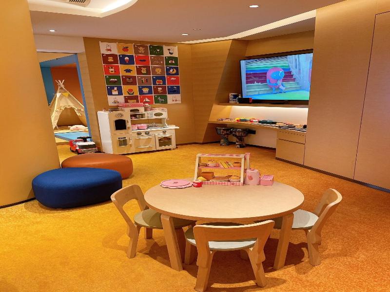 Sheraton Hong Kong Tung Chung Hotel image