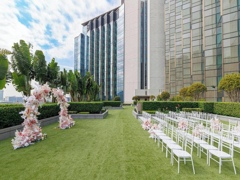 Sheraton Hong Kong Tung Chung Hotel image