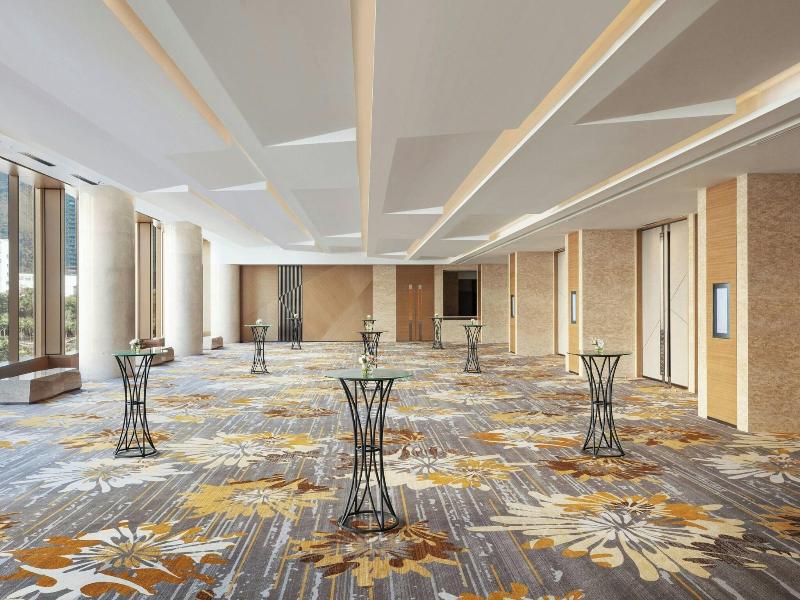 Sheraton Hong Kong Tung Chung Hotel image
