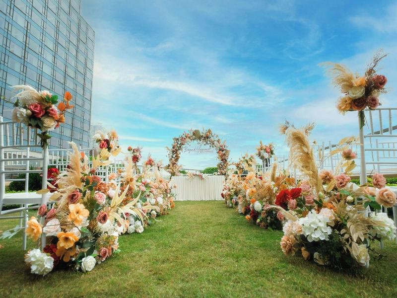 Sheraton Hong Kong Tung Chung Hotel image