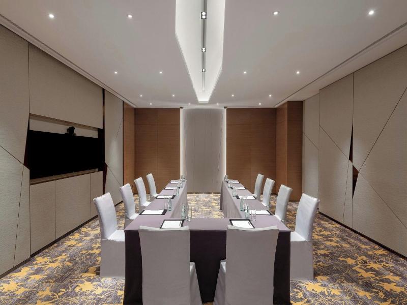 Sheraton Hong Kong Tung Chung Hotel image
