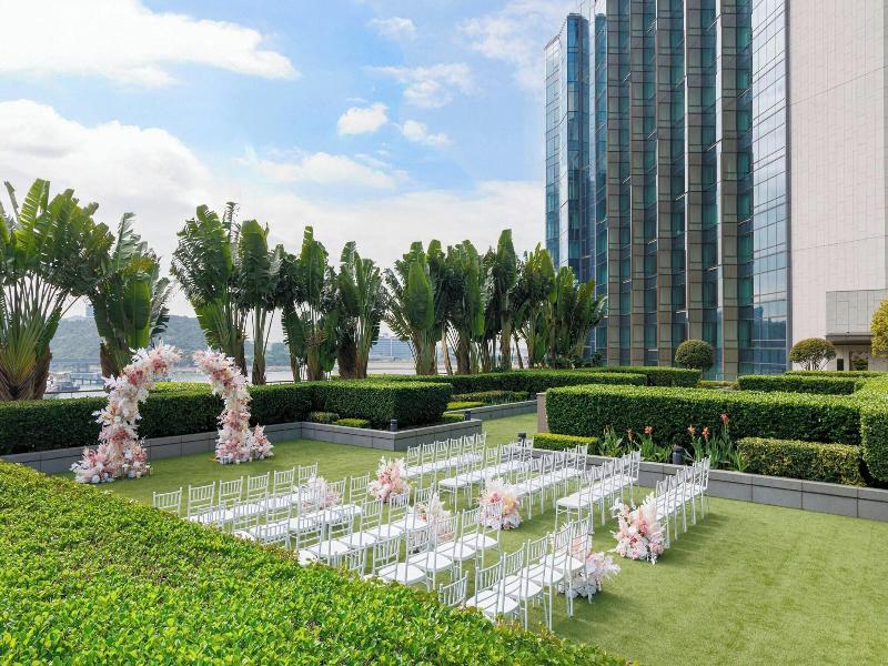 Sheraton Hong Kong Tung Chung Hotel image