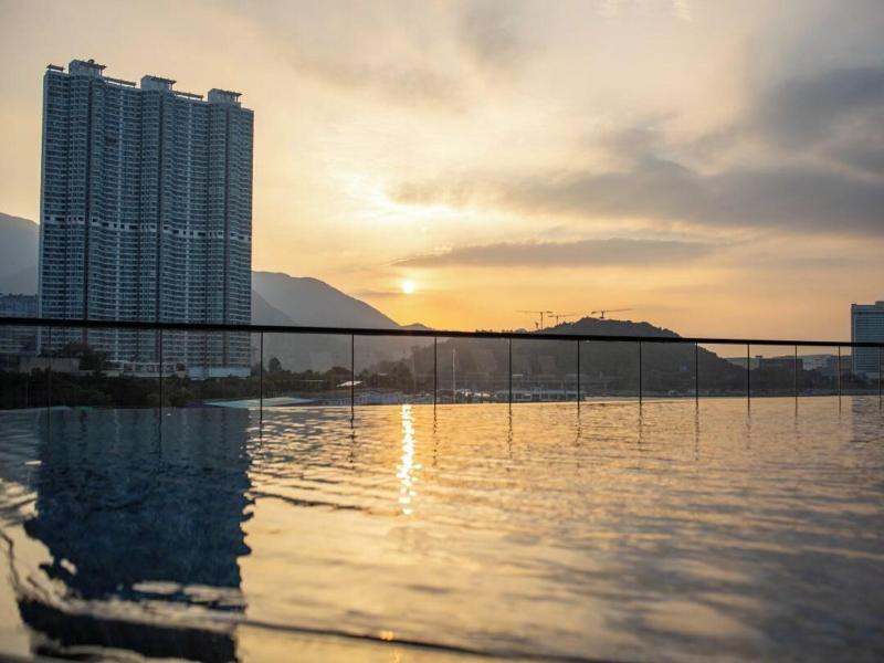 Sheraton Hong Kong Tung Chung Hotel image