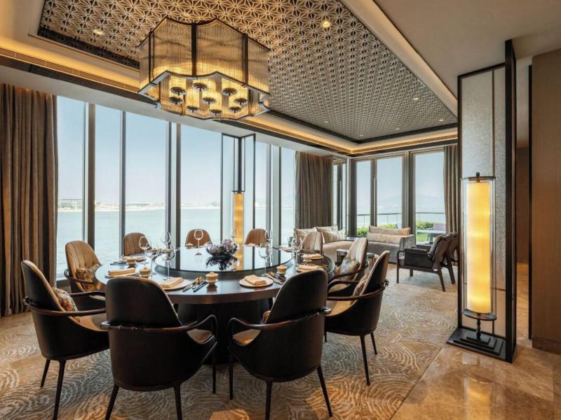 Sheraton Hong Kong Tung Chung Hotel image