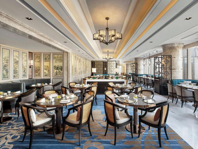 Sheraton Hong Kong Tung Chung Hotel image