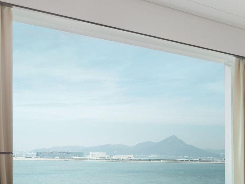 Sheraton Hong Kong Tung Chung Hotel image