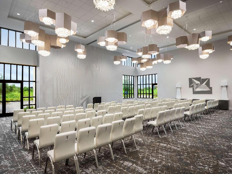 Hilton Garden Inn Orlando I-4 Millenia Blvd Mall image