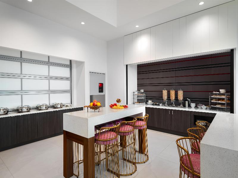 Hilton Garden Inn Orlando I-4 Millenia Blvd Mall image