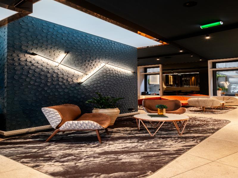 Axis Porto Club image