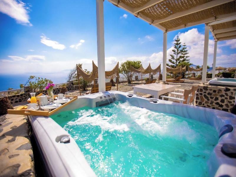 Phaos Santorini Suites image
