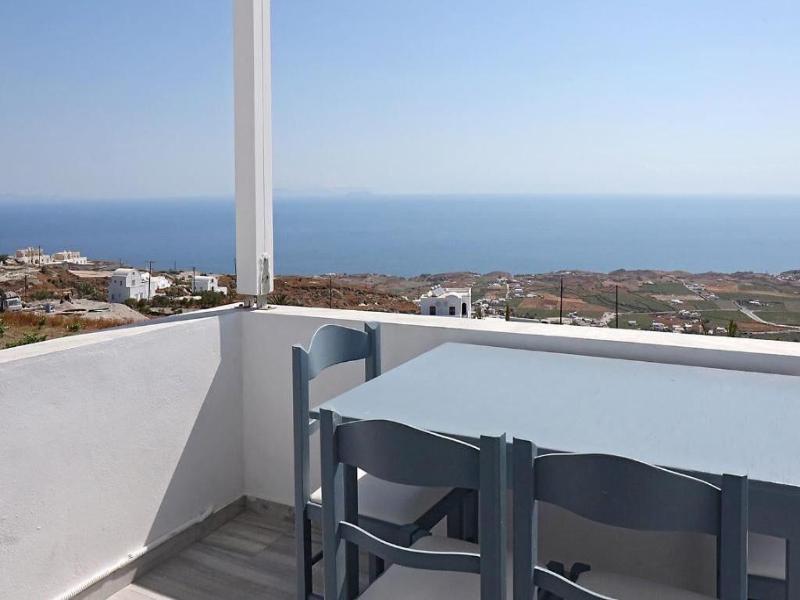 Phaos Santorini Suites image
