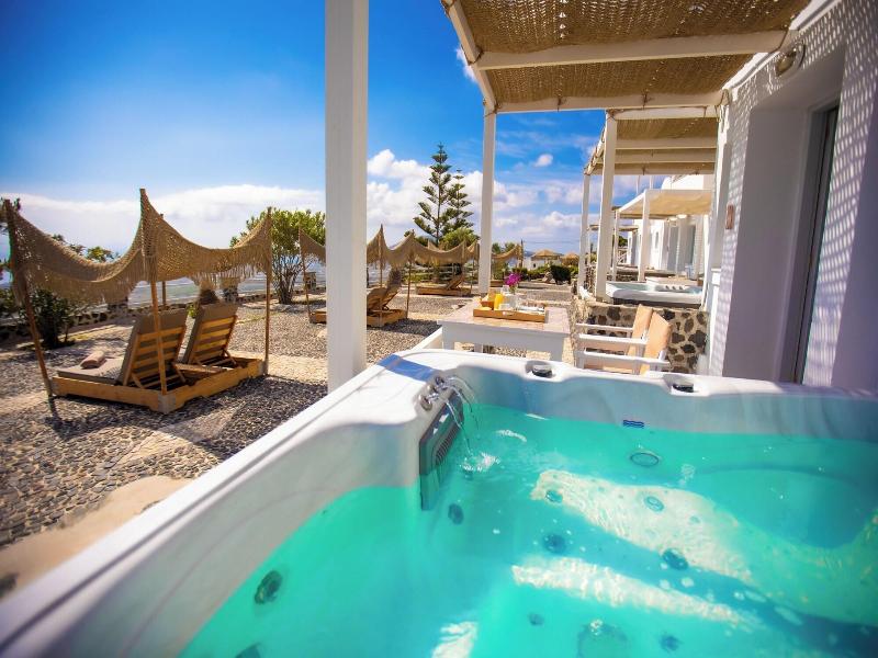 Phaos Santorini Suites image