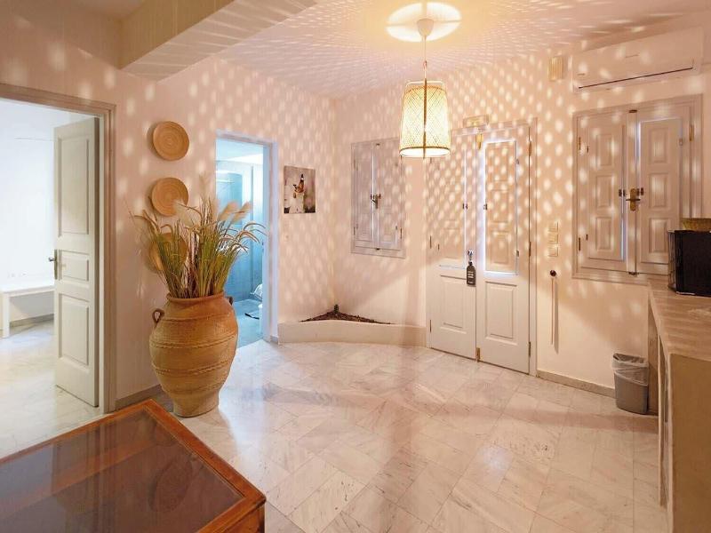 Phaos Santorini Suites image