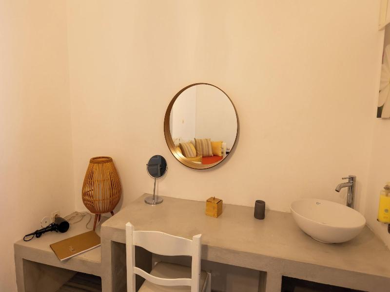 Phaos Santorini Suites image