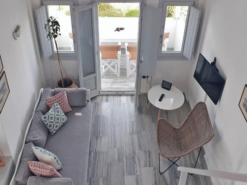 Phaos Santorini Suites image
