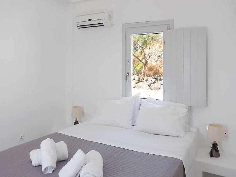 Phaos Santorini Suites image