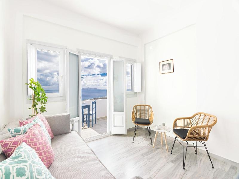 Phaos Santorini Suites image