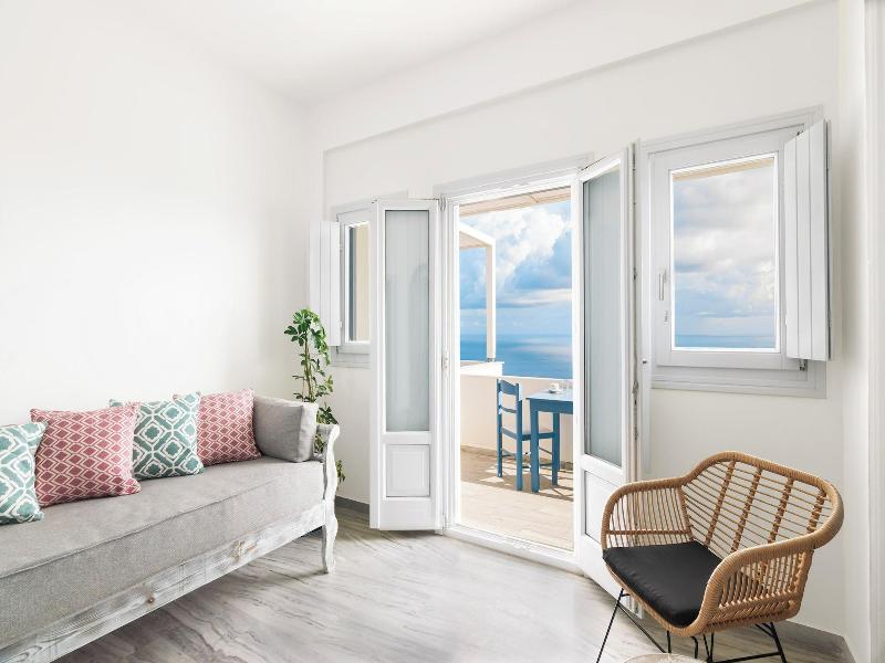 Phaos Santorini Suites image