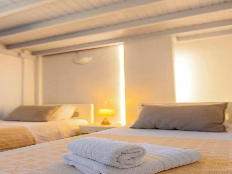 Phaos Santorini Suites image