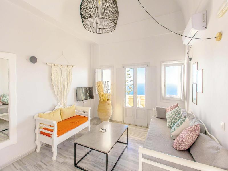 Phaos Santorini Suites image