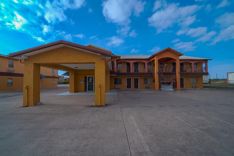 Texas Inn San Benito near Harlingen — photo 3