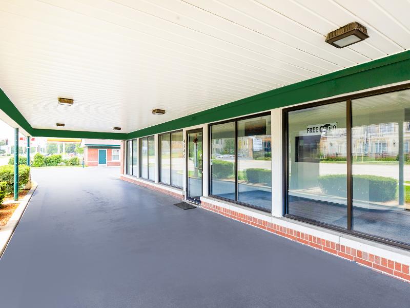 Manor Motel By Oyo Near Oak Brook Chicago 4