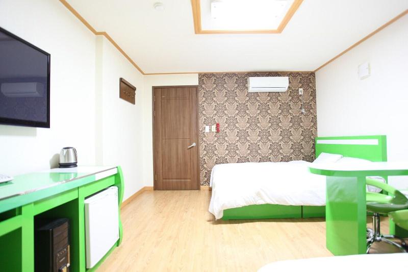 Jeju Happy Hotel — photo 29