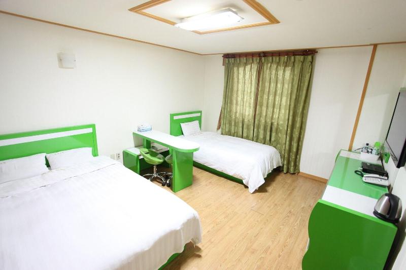 Jeju Happy Hotel — photo 27