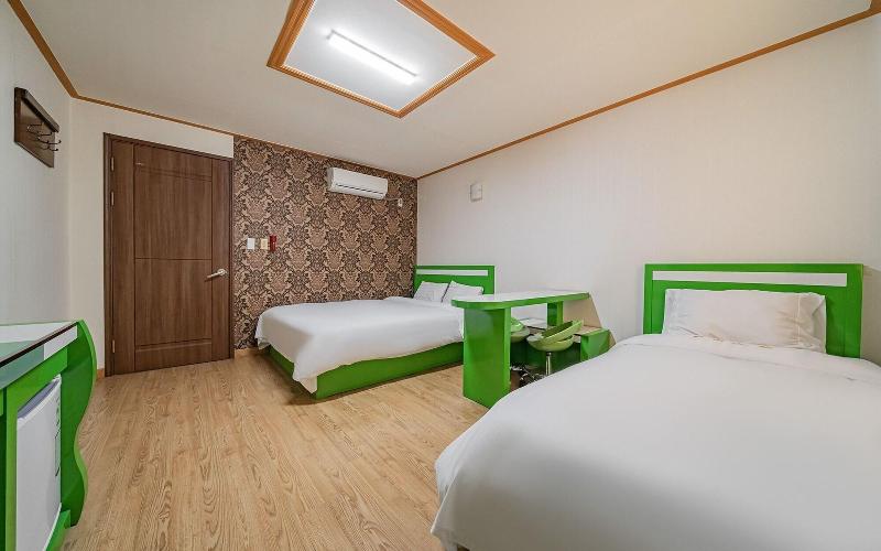 Jeju Happy Hotel — photo 60