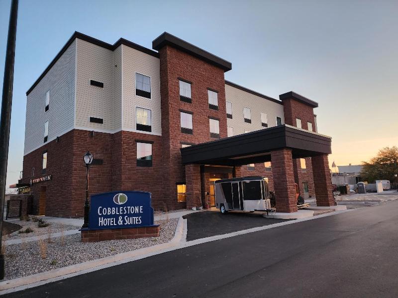 Cobblestone Hotel & Suites - De Pere — general view