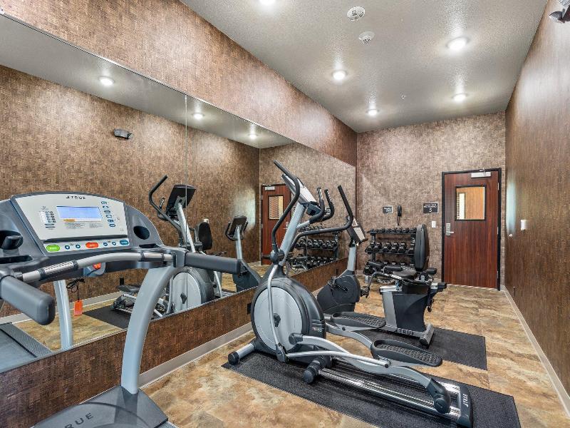 Cobblestone Hotel & Suites - De Pere image