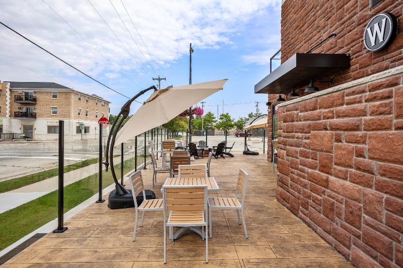 Cobblestone Hotel & Suites - De Pere image