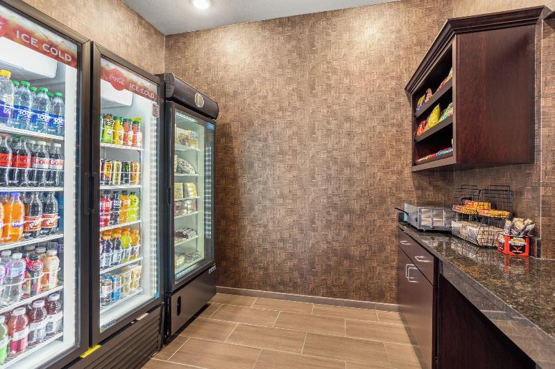 Cobblestone Hotel & Suites - De Pere image