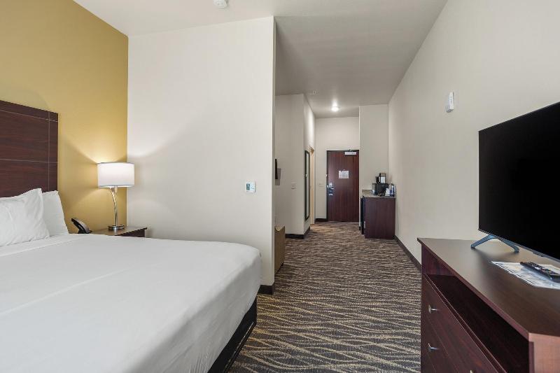 Cobblestone Hotel & Suites - De Pere image