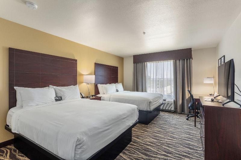 Cobblestone Hotel & Suites - De Pere image