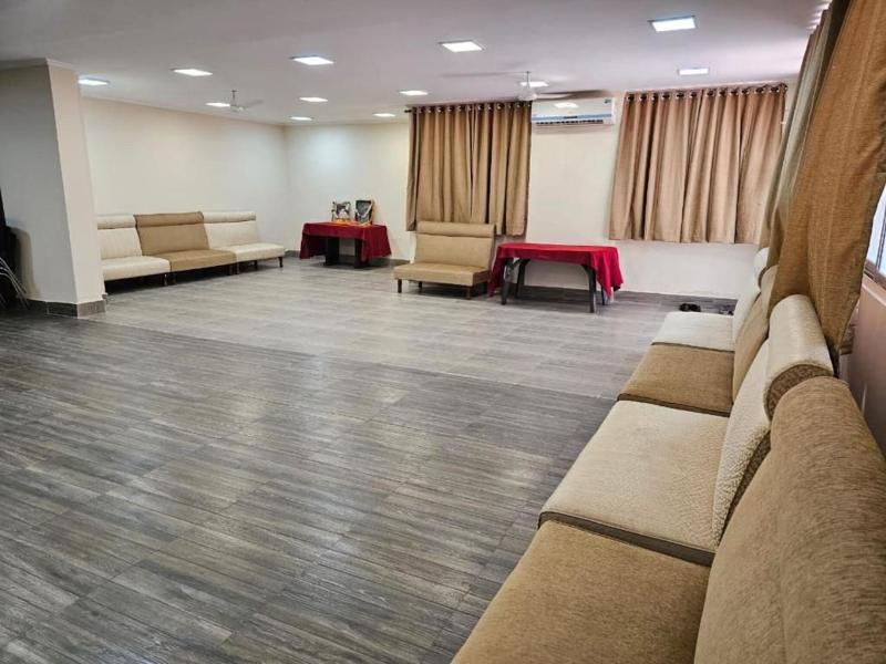 Oyo 10890 Malik Guest House