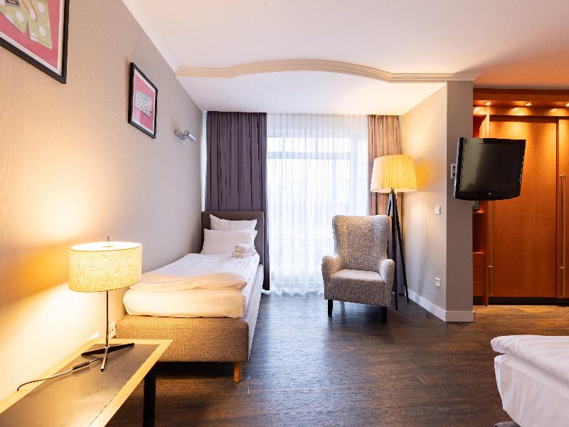 Garner Hotel Friedrichshafen by IHG image