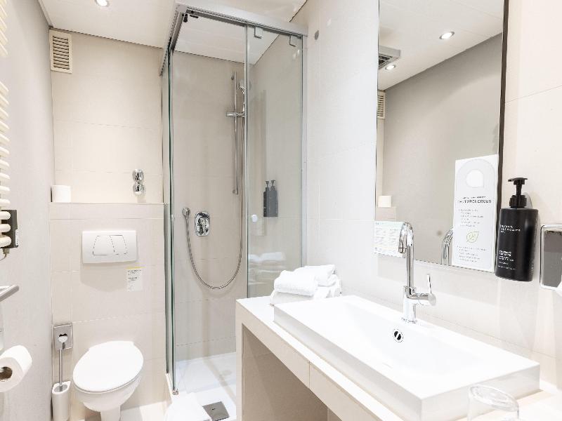 Garner Hotel Friedrichshafen by IHG image