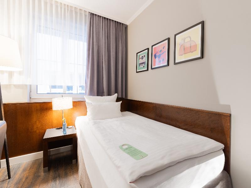 Garner Hotel Friedrichshafen by IHG image